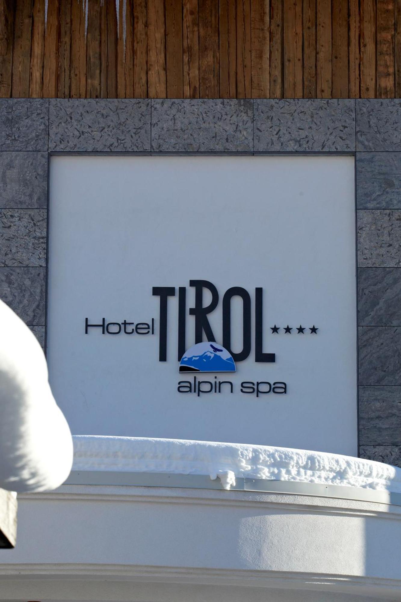 Hotel Tirol Ишгъл Екстериор снимка