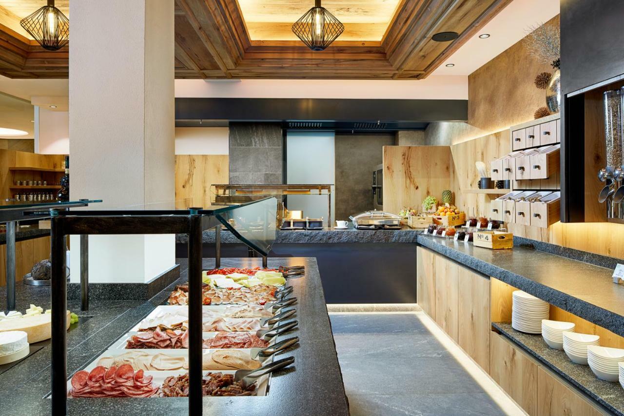 Hotel Tirol Ишгъл Екстериор снимка