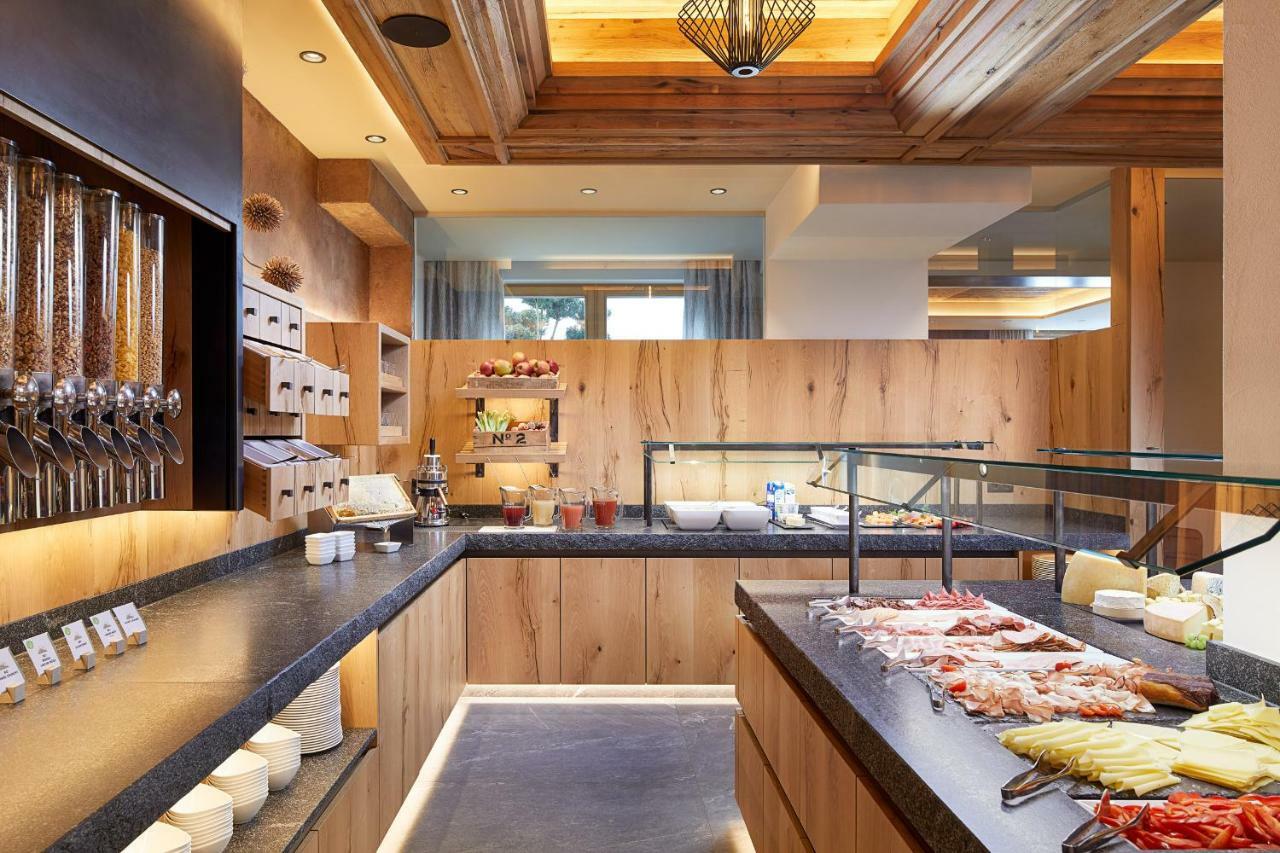 Hotel Tirol Ишгъл Екстериор снимка